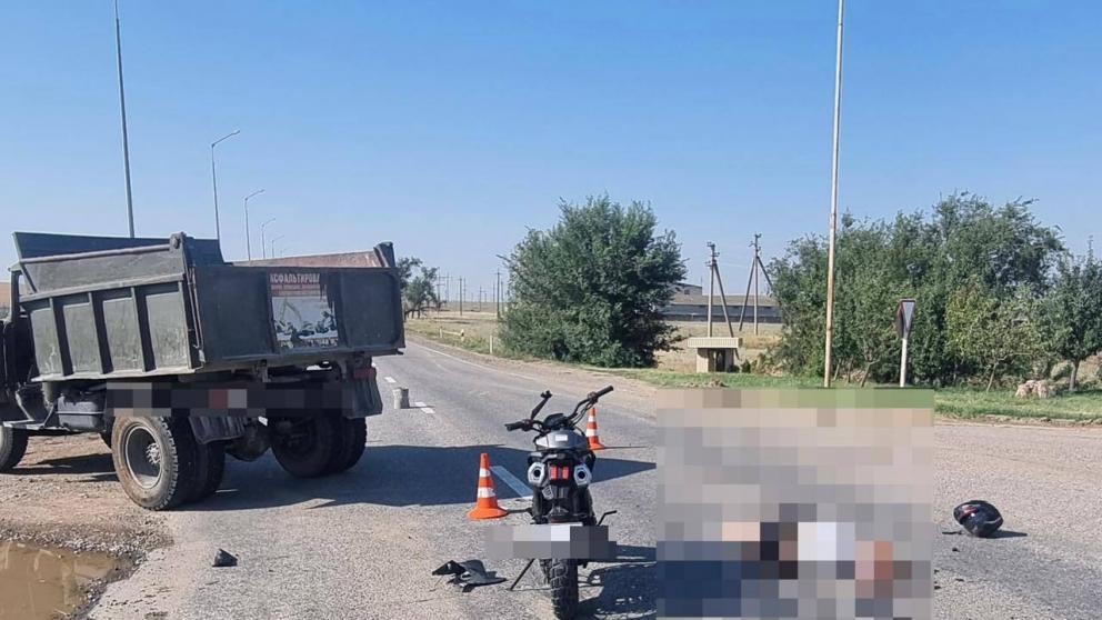 Мотоциклист погиб в ДТП с грузовиком в Будённовском округе Ставрополья