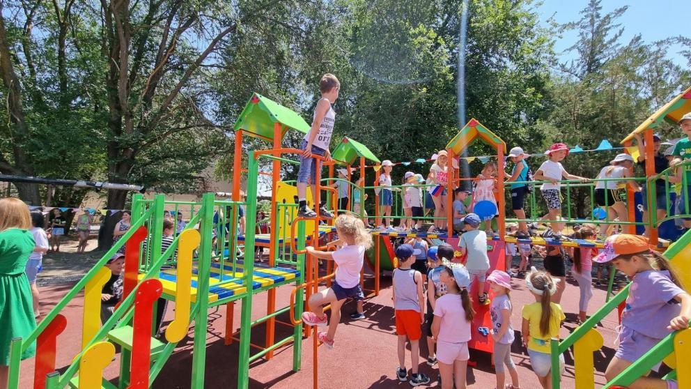 В Георгиевском округе открыли детскую площадку