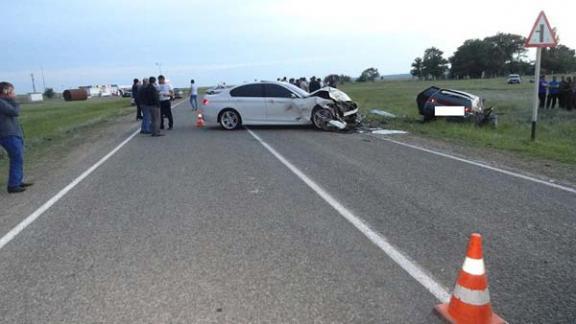 В лобовом столкновении автомобилей погиб 43-летний житель Ставрополья