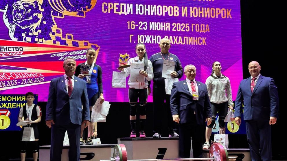 Чемпионкой России по тяжелой атлетике стала спортсменка из Ставрополья