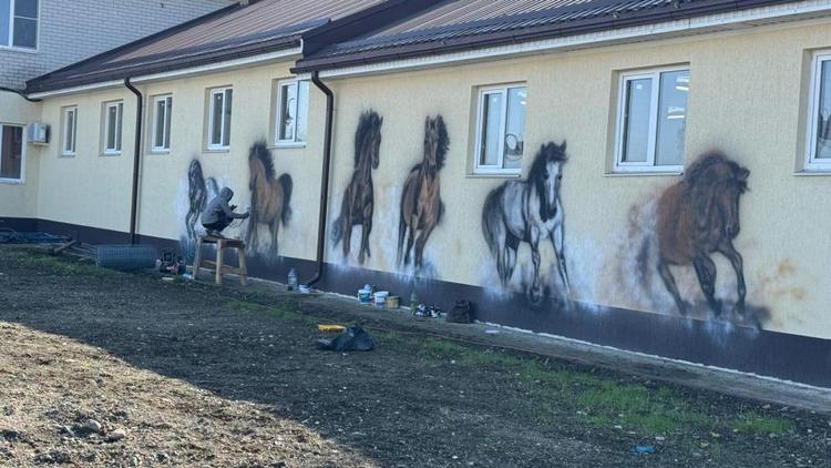 Завершение ремонта в конно-спортивной школе Железноводска запланировано на 15 ноября