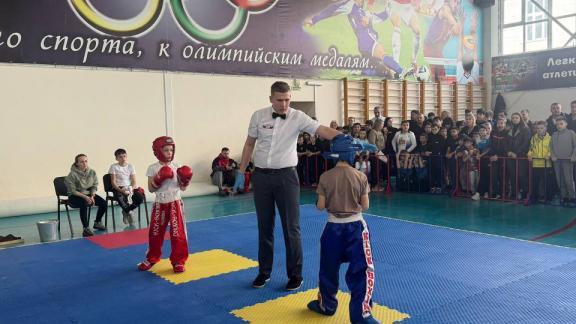 Чемпионат и Первенство Ставропольского края по кикбоксингу стартовали в Кисловодске