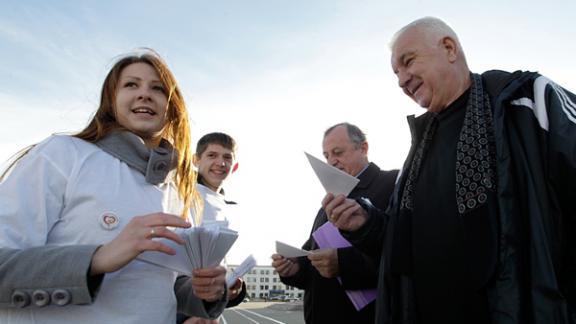 О героях Отечества, города и края напомнили жителям Ставрополя волонтеры