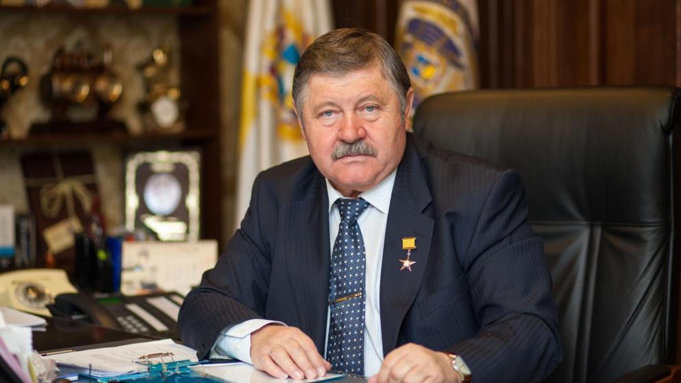 Президент нотариальной палаты Ставрополья поздравил земляков с Днем Конституции