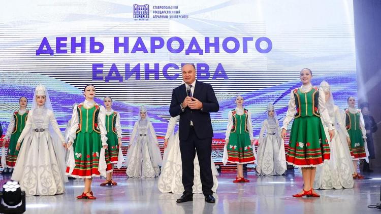 Студенты 47 стран показали свои традиции на фестивале в Ставрополе