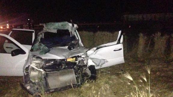 При столкновении «Калины» с грузовиком в Кочубеевском районе погиб водитель, двое пассажиров ранены