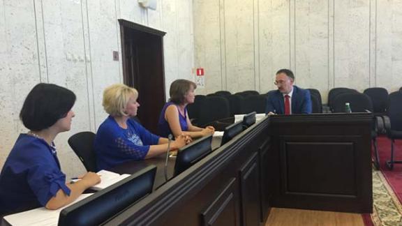 Министр образования Ставропольского края встретился с жителями Лермонтова