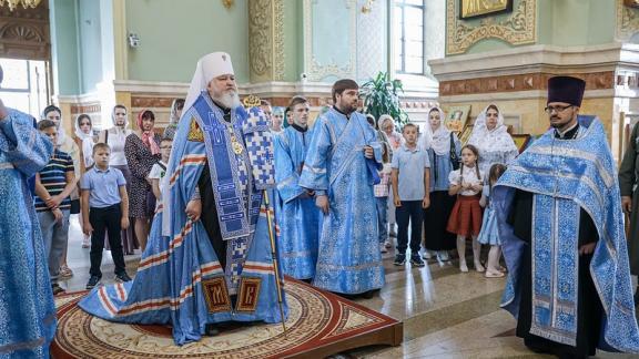 Митрополит Ставропольский и Невинномысской напутствовал детей участников СВО   