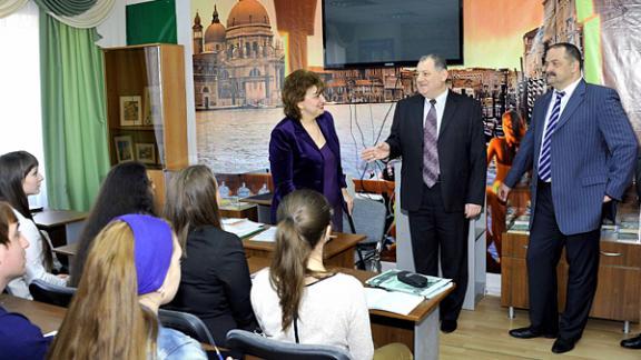 Полпред Президента РФ в СКФО Сергей Меликов посетил ПГЛУ