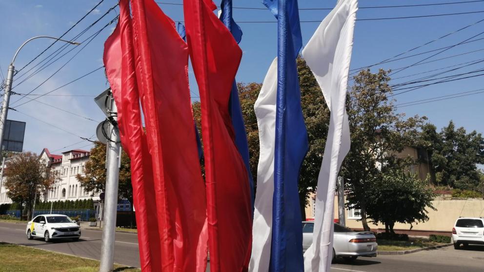 В Изобильном отметят День государственного флага России