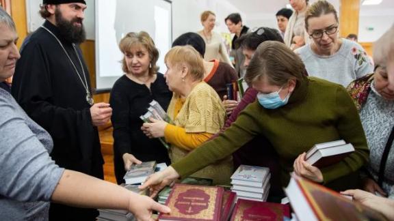 Архиепископ Феофилакт встретился с библиотекарями Пятигорска