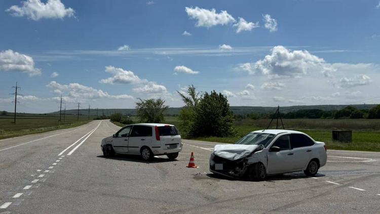 Два человека пострадали в ДТП в Петровском округе Ставрополья