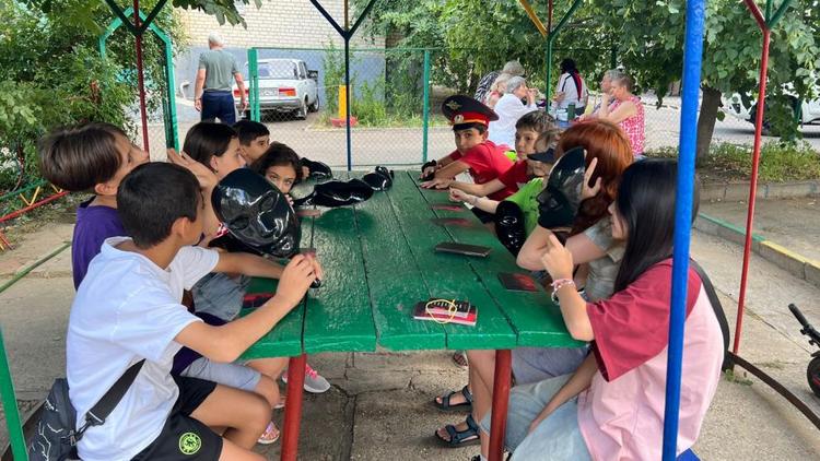 В Ставрополе для детей на летних каникулах проводят День Нептуна и конкурсы