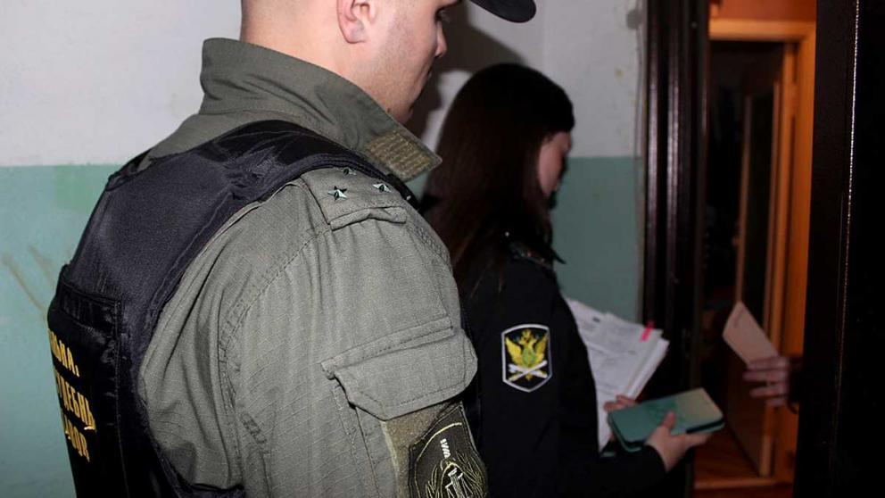 В Невинномысске приставы помогли бухгалтеру восстановиться на работе