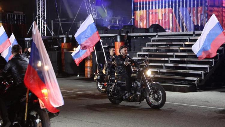 Патриотическая акция открыла конкурс-премию «КАРДО» в Ставрополе