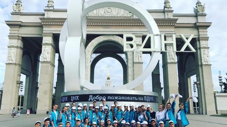 Гран-при за «Казачью походную» получил ставропольский детский ансамбль «Радуга»