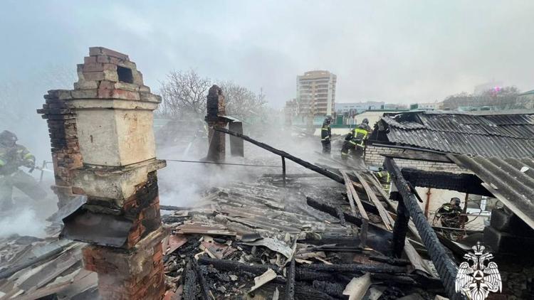 Губернатор Владимиров поручил восстановить кровлю дома, повреждённого при пожаре в Ставрополе