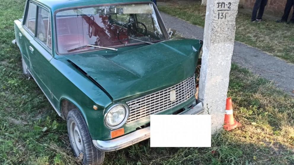 В Труновском округе из-за 88-летнего лихача перелом плеча получила пассажирка авто