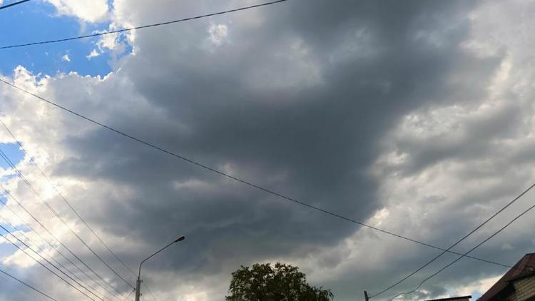 Ставропольцев предупреждают о дождях с грозами