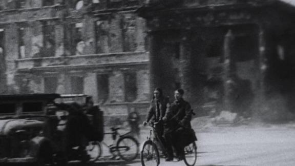 Помнит ли мир спасённый?