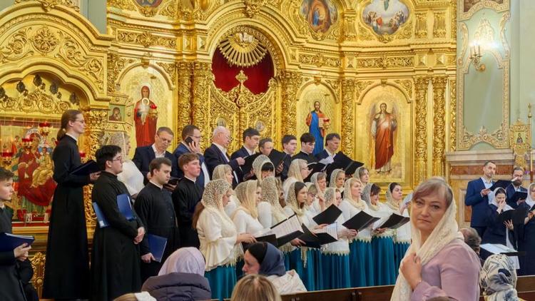  В Ставрополе продолжилась традиция Рождественских хоровых соборов