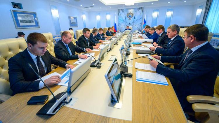 Варианты строительства трассы «Кисловодск-Адлер» обсудили в Москве