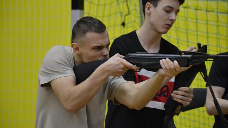 В Невинномысске определили самых мужественных и сильных