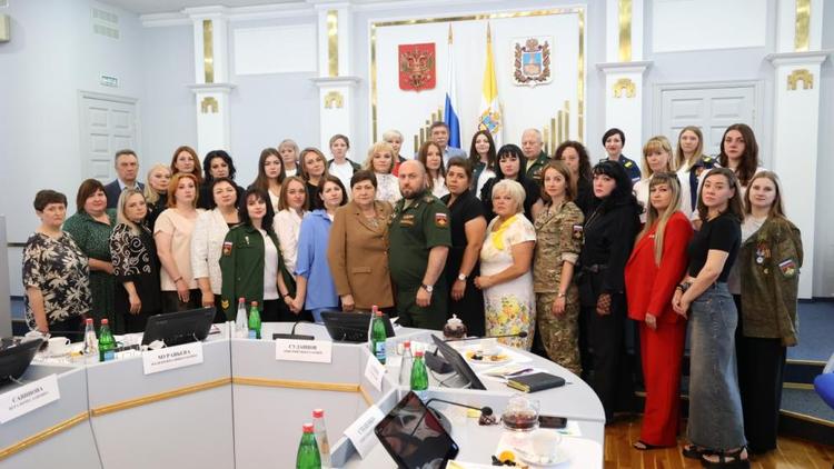 В Думе Ставрополья прошёл прием вдов защитников Отечества