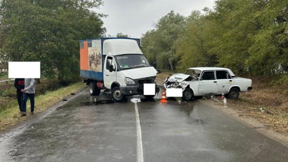 Бесправник с признаками опьянения устроил ДТП в Александровском округе