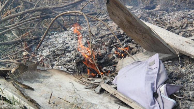 3 дома и ферма загорелись 27 июня на Ставрополье