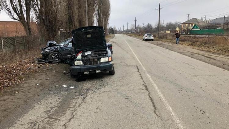 В Михайловске 3 человека получили травмы из-за выезда на встречку