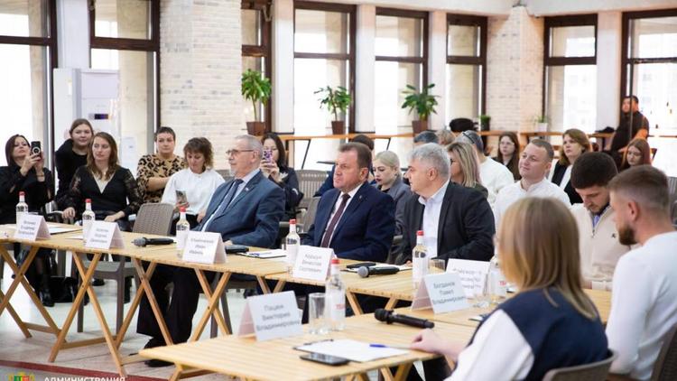 В Ставрополе наградили лучших волонтёров в преддверии Международного дня добровольца