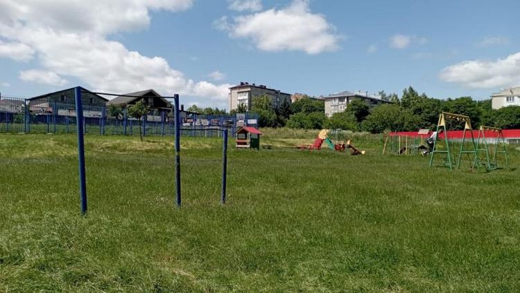 В посёлке Ясная Поляна благоустроят парковую зону