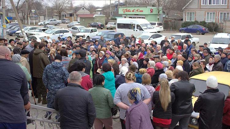 В станице Марьинской Кировского округа автостанцию не закроют