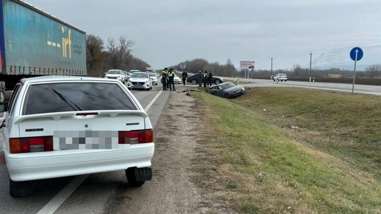 Водитель автомобиля пострадал в ДТП на Ставрополье