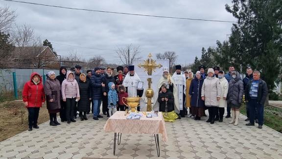 В Николиной Балке освящён крест для реконструируемой колокольни сельского храма