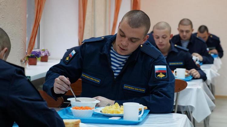 Более 3 тысяч призывников Ставрополья отправились к месту прохождения военной службы