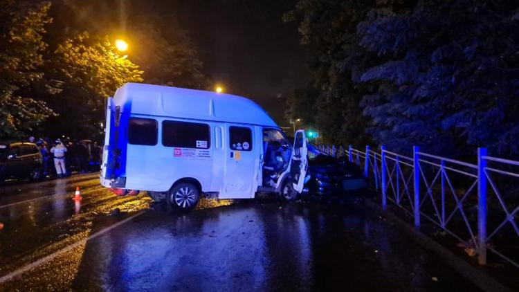 В Железноводске в результате ДТП погибли два человека