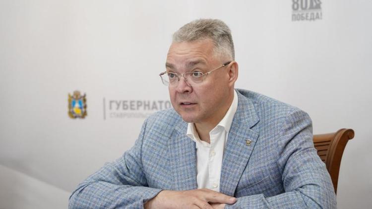 Губернатор Владимиров поручил контролировать сроки замены лифтов в МКД со спецсчетами