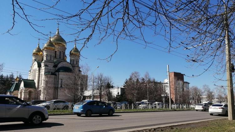 В Ставрополе приступили к ямочному ремонту дорог