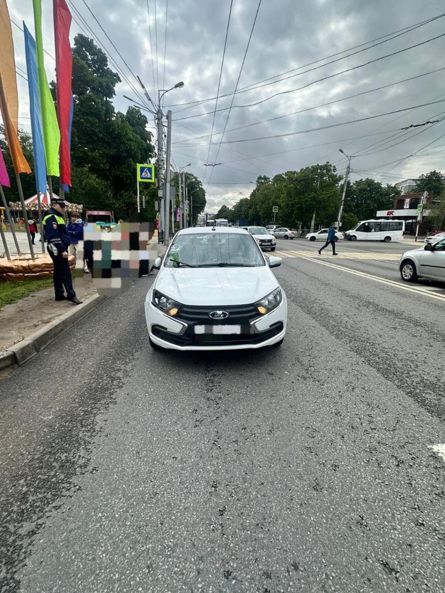 В Ставрополе машина сбила женщину на пешеходном переходе | Ставропольская  правда