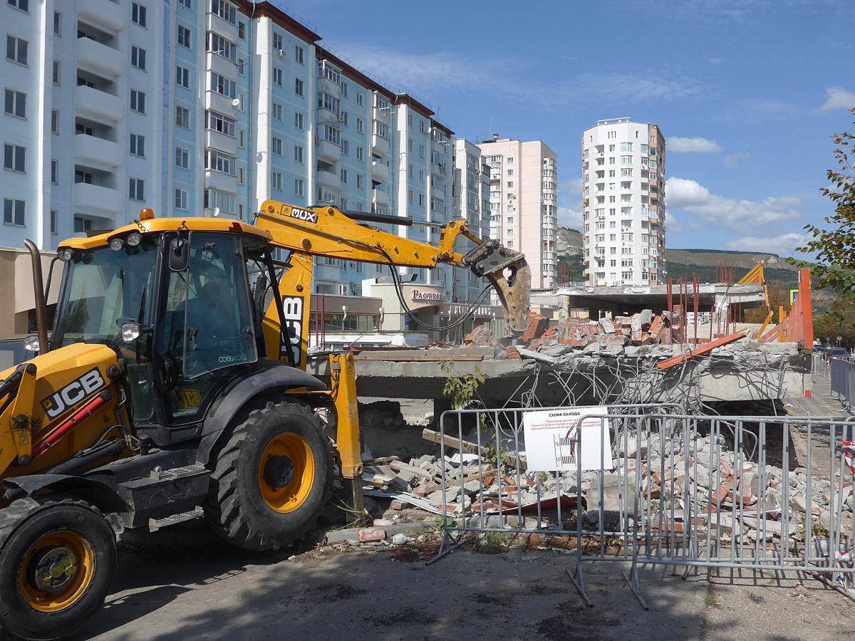 В Кисловодске сносят самострой на проспекте Победы | Ставропольская правда