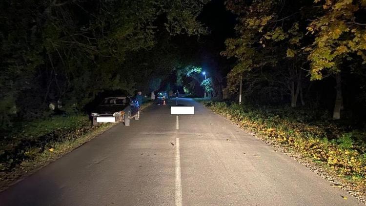Женщина выскочила на дорогу и погибла под колёсами авто на Ставрополье