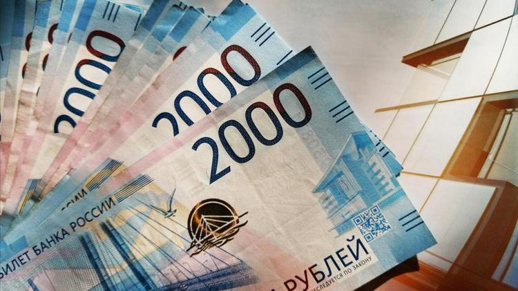 В Кировском округе мужчина обманом получил у знакомой 50 тысяч рублей