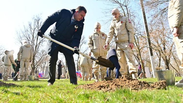 В Будённовском округе подвели итоги месячника по уборке территорий 