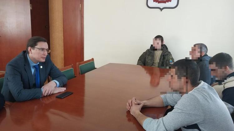 Глава Кисловодска: Будем продолжать оказывать всестороннюю поддержку бойцам