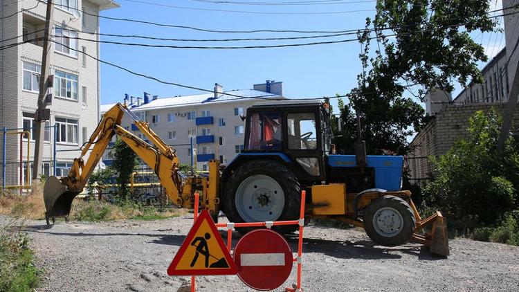 В Ипатово газовики оперативно устранили утечку газа, возникшую на газопроводе в результате ДТП