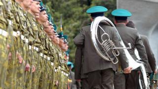 С Днем пограничника и 95-летием погранвойск России!