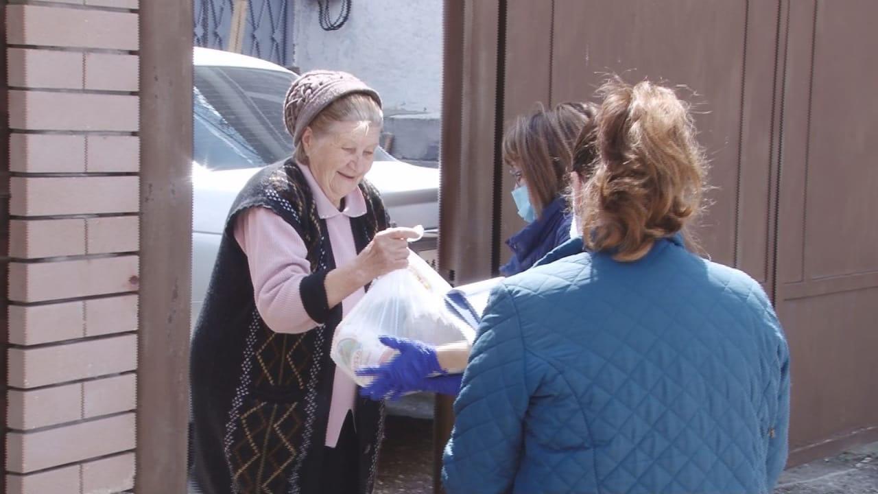 В Железноводске доставка продуктовых наборов нуждающимся завершится в  ближайшее время | Ставропольская правда