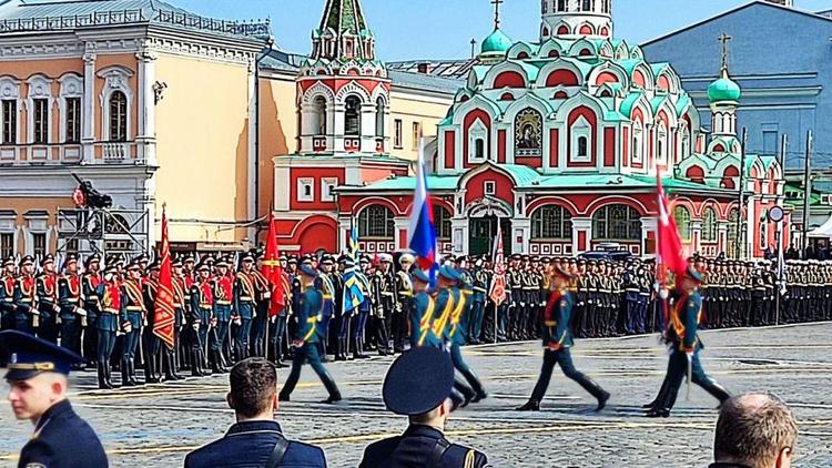 Студенты СКФУ стали участниками Парада Победы на Красной Площади